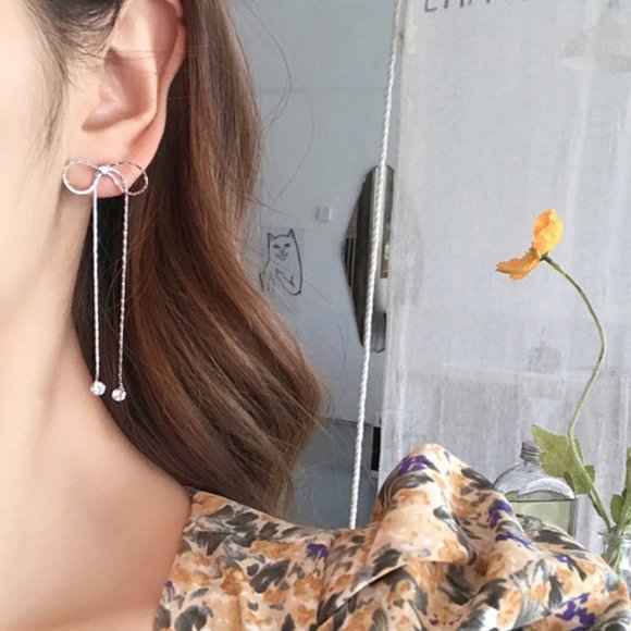 ♠️ NEW Silver Pendant Earrings with Crystals - Picture 2 of 3